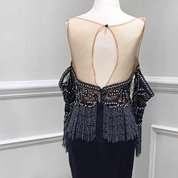 Custom made evening gown - Picture 5 of 10